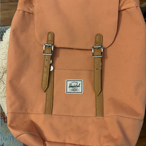 Herschel orange back pack - Picture 2 of 7